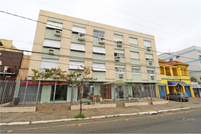 Imagem Imóvel com 3 Quartos à Venda, em Menino Deus - Porto Alegre Imagem Imóvel com 3 Quartos à Venda, em Menino Deus - Porto Alegre