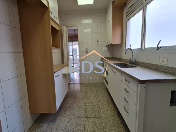 Imagem Apartamento com 4 Quartos à Venda, 144 m² em Cerqueira César - São Paulo