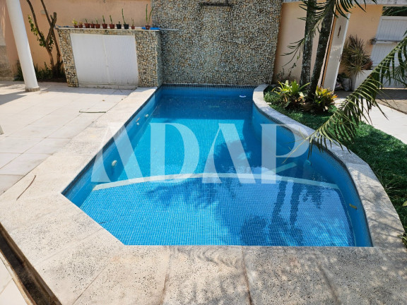 Imagem Casa com 4 Quartos à Venda, 220 m² em Vargem Grande - Rio De Janeiro