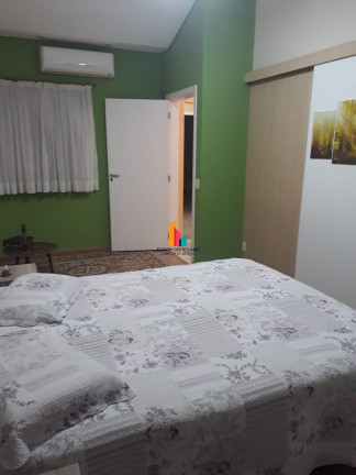 Imagem Casa com 4 Quartos à Venda, 240 m² em Horto De Santo Antonio - Jundiaí Imagem Casa com 4 Quartos à Venda, 240 m² em Horto De Santo Antonio - Jundiaí