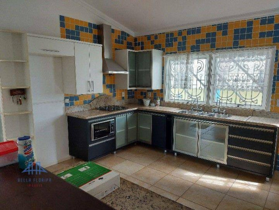 Imagem Casa com 3 Quartos à Venda, 179 m² em Morro Das Pedras - Florianópolis Imagem Casa com 3 Quartos à Venda, 179 m² em Morro Das Pedras - Florianópolis