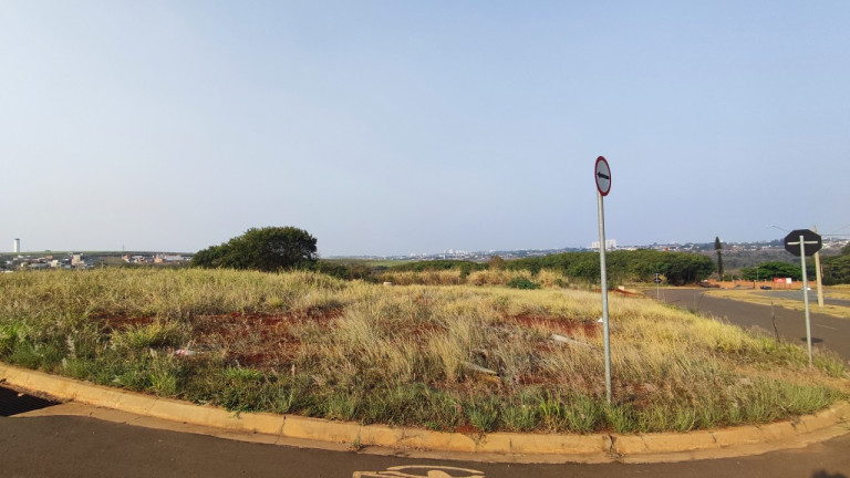 Imagem Terreno à Venda, 411 m² em Residencial Colinas Do Engenho I - Limeira Imagem Terreno à Venda, 411 m² em Residencial Colinas Do Engenho I - Limeira