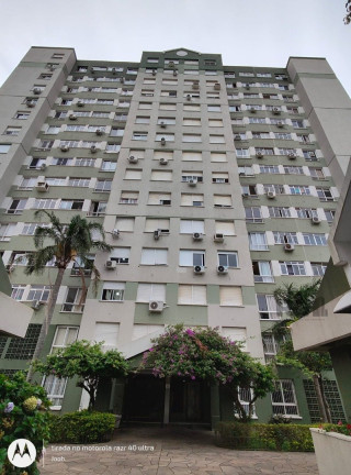 Imóvel com 2 Quartos à Venda,  em Cavalhada - Porto Alegre
