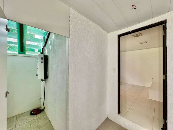 Imagem Casa com 2 Quartos à Venda, 345 m² em Recanto Inpla - Carapicuíba Imagem Casa com 2 Quartos à Venda, 345 m² em Recanto Inpla - Carapicuíba