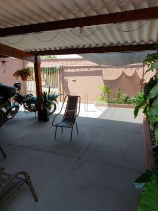 Imagem Casa com 2 Quartos à Venda, 176 m² em Jardim Nova Araraquara - Araraquara Imagem Casa com 2 Quartos à Venda, 176 m² em Jardim Nova Araraquara - Araraquara