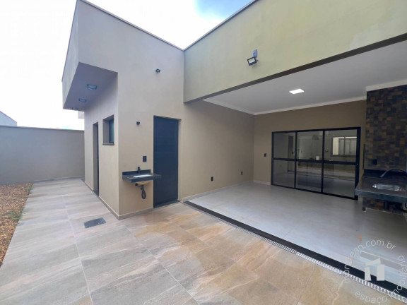 Imagem Casa com 3 Quartos à Venda, 250 m² em Lívia Iii - Botucatu Imagem Casa com 3 Quartos à Venda, 250 m² em Lívia Iii - Botucatu
