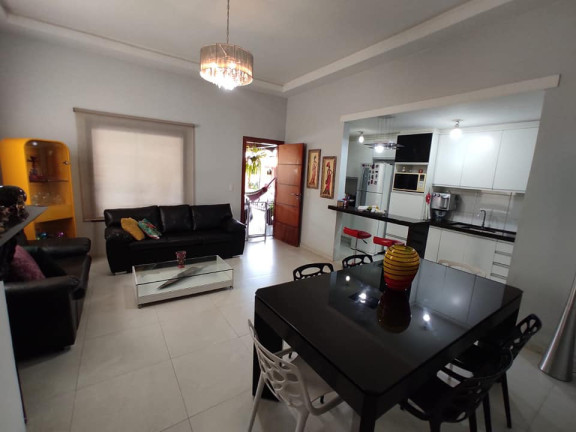 Imagem Imóvel com 
            	3             Quartos à Venda, 114 m² em 
            	Sitios Santa Luzia             - 
            	Aparecida De Goiania            