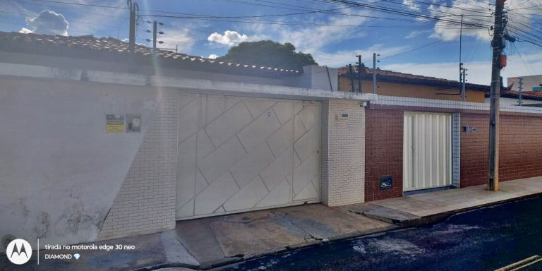 Imagem Casa com 3 Quartos à Venda, 200 m² em Mocambinho - Teresina Imagem Casa com 3 Quartos à Venda, 200 m² em Mocambinho - Teresina