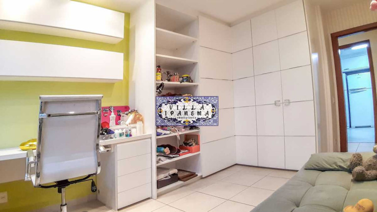 Imagem Apartamento com 4 Quartos à Venda, 220 m² em Copacabana - Rio De Janeiro