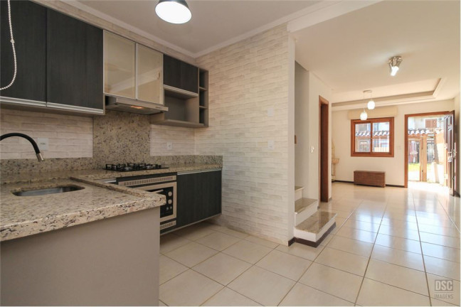 Imagem Casa com 2 Quartos à Venda, em Guarujá - Porto Alegre Imagem Casa com 2 Quartos à Venda, em Guarujá - Porto Alegre