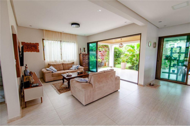 Imagem Casa com 3 Quartos à Venda, 234 m² em Itacimirim - Camaçari Imagem Casa com 3 Quartos à Venda, 234 m² em Itacimirim - Camaçari