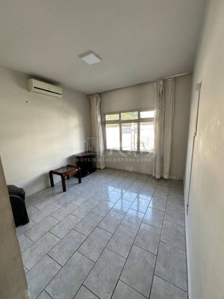 Imagem Casa com 2 Quartos à Venda, 106 m² em São João - Itajaí Imagem Casa com 2 Quartos à Venda, 106 m² em São João - Itajaí