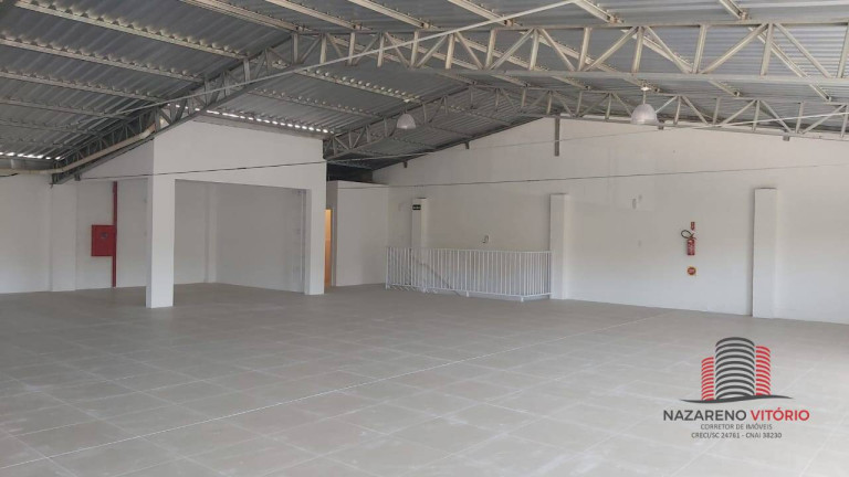 Imagem Galpão para Alugar, 714 m² em Jardim Eldorado - Palhoça Imagem Galpão para Alugar, 714 m² em Jardim Eldorado - Palhoça