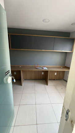 Sala Comercial à Venda, 18 m² em Pituba - Salvador