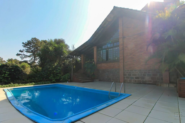 Imagem Casa com 4 Quartos à Venda, 200 m² em Vila Nova - Porto Alegre Imagem Casa com 4 Quartos à Venda, 200 m² em Vila Nova - Porto Alegre