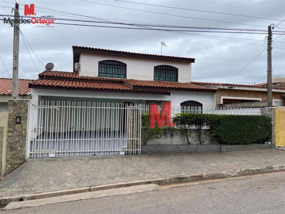 Imagem Casa com 3 Quartos à Venda, 318 m² em Jardim Antônio Cassillo - Votorantim Imagem Casa com 3 Quartos à Venda, 318 m² em Jardim Antônio Cassillo - Votorantim