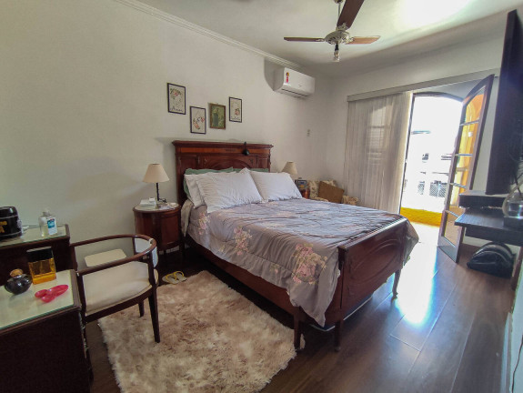 Imagem Casa com 3 Quartos à Venda, 251 m² em Marapé - Santos Imagem Casa com 3 Quartos à Venda, 251 m² em Marapé - Santos