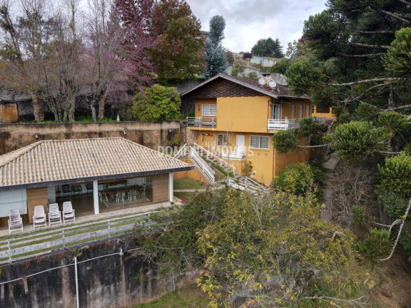 Casa com 4 Quartos à Venda, 424 m² em Região Do Alto Do Capivari - Campos Do Jordão