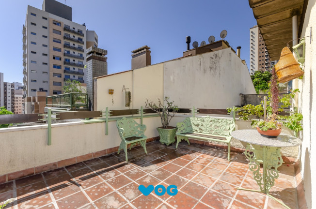Imagem Imóvel com 2 Quartos à Venda, 150 m² em Petrópolis - Porto Alegre