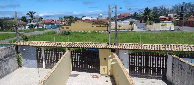 Imagem Sobrado com 2 Quartos à Venda, em Sta Julia - Itanhaém Imagem Sobrado com 2 Quartos à Venda, em Sta Julia - Itanhaém