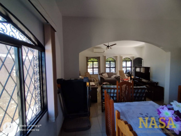 Imagem Casa com 3 Quartos à Venda, 319 m² em Dom Aquino - Cuiabá Imagem Casa com 3 Quartos à Venda, 319 m² em Dom Aquino - Cuiabá