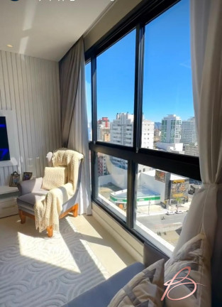 Imagem Apartamento com 2 Quartos à Venda, 85 m² em Centro - Itajaí