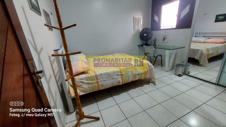 Imagem Casa de Condomínio com 4 Quartos à Venda, 300 m² em Candelária - Natal