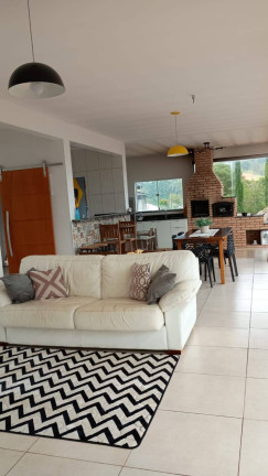 Imagem Casa com 4 Quartos à Venda, 600 m² em Piracaia Imagem Casa com 4 Quartos à Venda, 600 m² em Piracaia