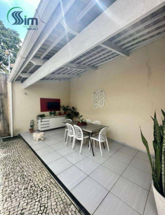 Imagem Casa com 3 Quartos à Venda, 150 m² em Centro - Eusébio Imagem Casa com 3 Quartos à Venda, 150 m² em Centro - Eusébio