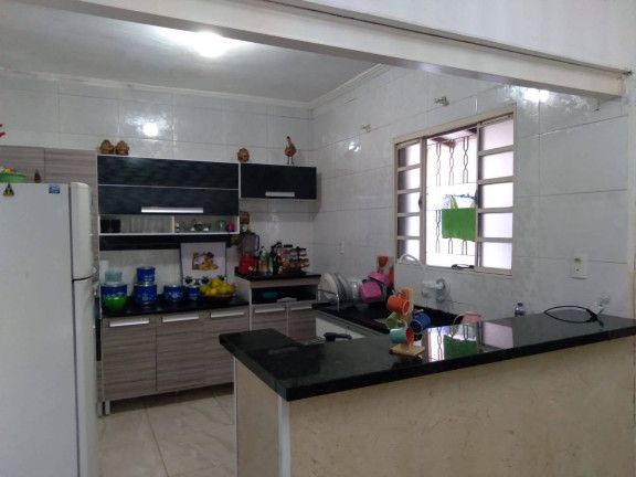 Casa com 4 Quartos à Venda, 198 m² em Novo Horizonte - Jundiaí