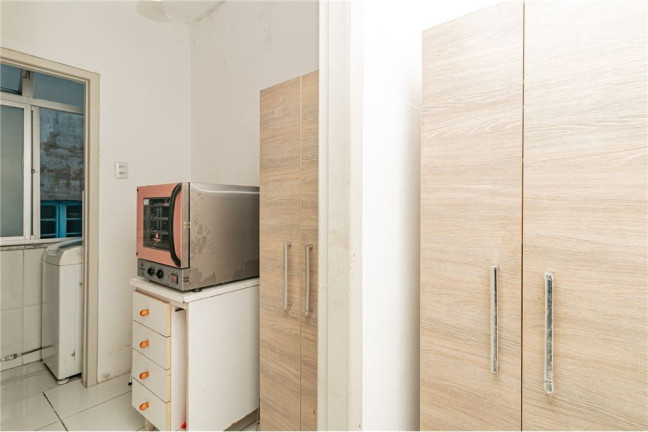 Imagem Apartamento com 3 Quartos à Venda, 82 m² em Centro Histórico - Porto Alegre Imagem Apartamento com 3 Quartos à Venda, 82 m² em Centro Histórico - Porto Alegre