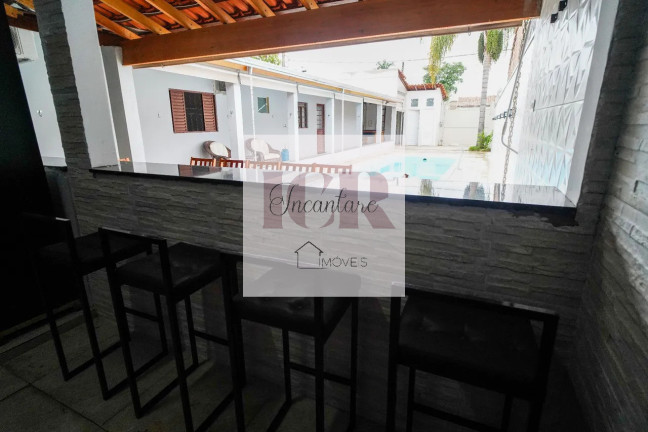 Imagem Casa com 3 Quartos à Venda, 300 m² em Central - Araçoiaba Da Serra