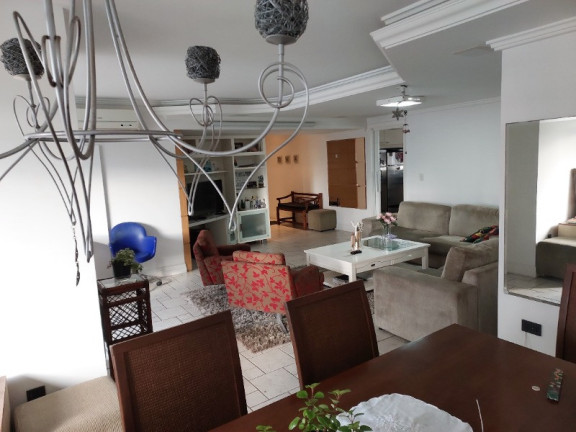Apartamento com 3 Quartos à Venda, 170 m² em Centro - Balneário Camboriú