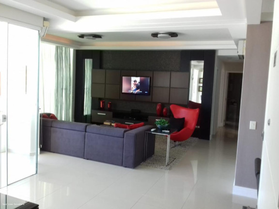 Imagem Apartamento com 3 Quartos para Temporada, 140 m² em Meia Praia - Itapema Imagem Apartamento com 3 Quartos para Temporada, 140 m² em Meia Praia - Itapema