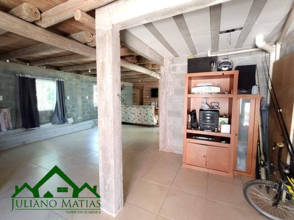 Imagem Casa com 5 Quartos à Venda, 250 m² em Costeira - Balneário Barra Do Sul Imagem Casa com 5 Quartos à Venda, 250 m² em Costeira - Balneário Barra Do Sul