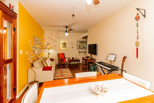 Imagem Apartamento com 2 Quartos à Venda, 84 m² em Menino Deus - Porto Alegre Imagem Apartamento com 2 Quartos à Venda, 84 m² em Menino Deus - Porto Alegre