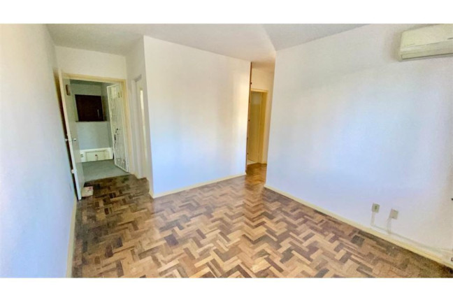 Imagem Imóvel com 2 Quartos à Venda, em Menino Deus - Porto Alegre Imagem Imóvel com 2 Quartos à Venda, em Menino Deus - Porto Alegre