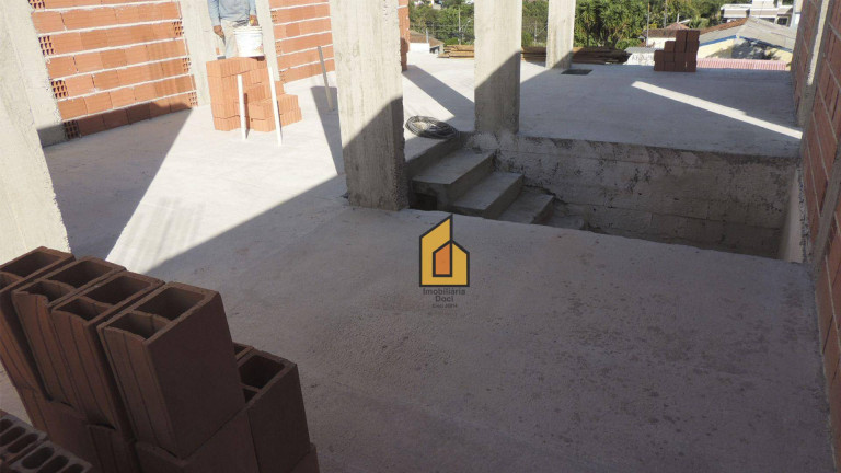 Imagem Sobrado com 3 Quartos à Venda, 190 m² em Centro - Araucária Imagem Sobrado com 3 Quartos à Venda, 190 m² em Centro - Araucária