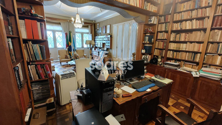 Imagem Casa com 5 Quartos à Venda, 620 m² em Centro - Pelotas Imagem Casa com 5 Quartos à Venda, 620 m² em Centro - Pelotas