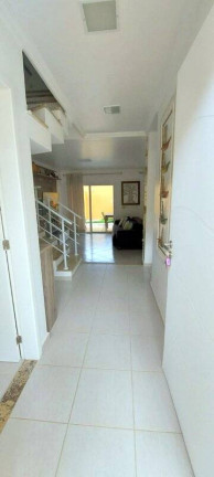 Imagem Casa com 4 Quartos à Venda, 230 m² em Peruíbe Imagem Casa com 4 Quartos à Venda, 230 m² em Peruíbe