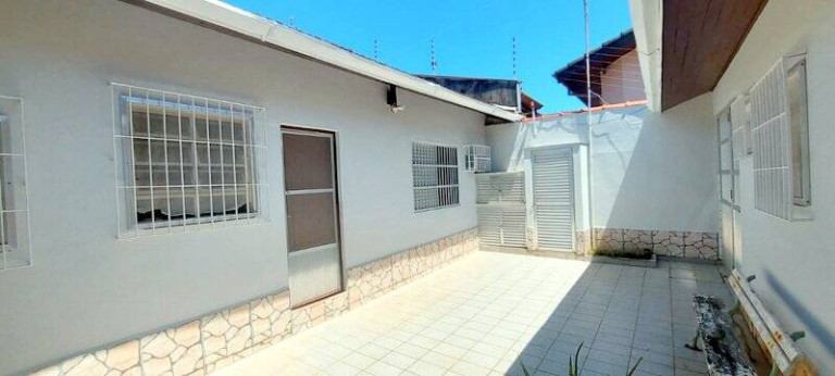 Imagem Casa com 4 Quartos à Venda, 300 m² em Stella Maris - Peruíbe Imagem Casa com 4 Quartos à Venda, 300 m² em Stella Maris - Peruíbe