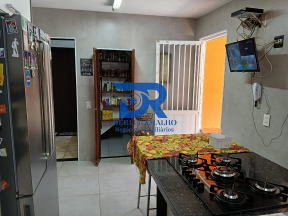 Imagem Casa com 5 Quartos à Venda, 267 m² em Maravista - Niterói