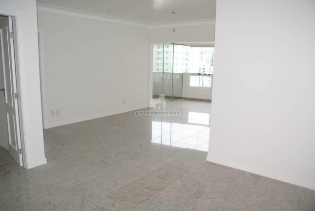 Imagem Apartamento com 3 Quartos à Venda, 348 m² em Centro - Balneário Camboriú