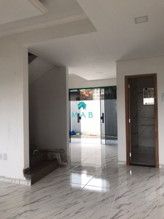 Imagem Sobrado com 3 Quartos à Venda, 160 m² em Ingleses Do Rio Vermelho - Florianópolis