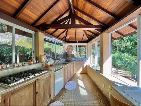 Imagem Casa com 4 Quartos à Venda, 439 m² em Centro - Embu Das Artes Imagem Casa com 4 Quartos à Venda, 439 m² em Centro - Embu Das Artes