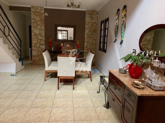 Imagem Casa com 2 Quartos à Venda, 275 m² em Horto Santo Antonio - Jundiaí Imagem Casa com 2 Quartos à Venda, 275 m² em Horto Santo Antonio - Jundiaí