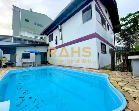 Imagem Casa com 4 Quartos à Venda, 220 m² em Saguaçu - Joinville Imagem Casa com 4 Quartos à Venda, 220 m² em Saguaçu - Joinville