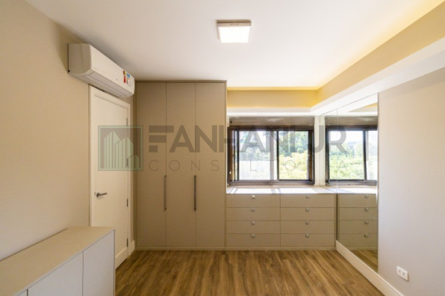 Imagem Imóvel com 4 Quartos à Venda, 250 m² em Jardim Europa - São Paulo