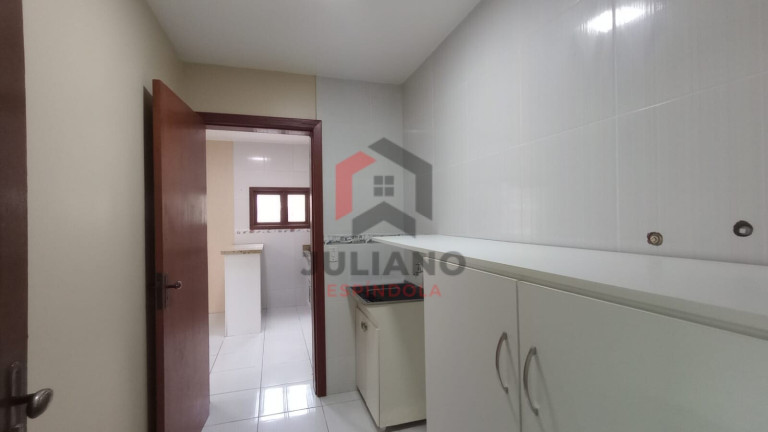 Imagem Casa com 2 Quartos à Venda, 75 m² em Hípica - Porto Alegre Imagem Casa com 2 Quartos à Venda, 75 m² em Hípica - Porto Alegre