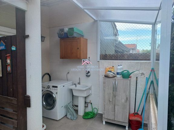 Imagem Casa com 2 Quartos à Venda, 70 m² em Medeiros - Jundiaí Imagem Casa com 2 Quartos à Venda, 70 m² em Medeiros - Jundiaí